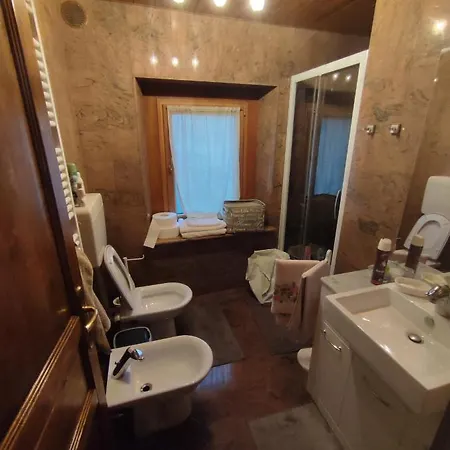 Stanza Spaziosa Bed & Breakfast *